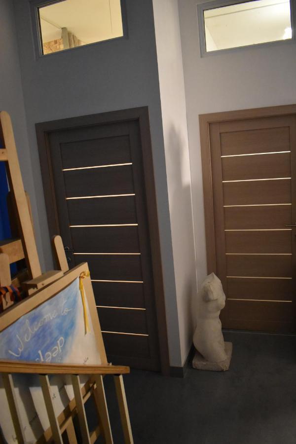 Sleep Studio Hostel เยเรวาน ภายนอก รูปภาพ