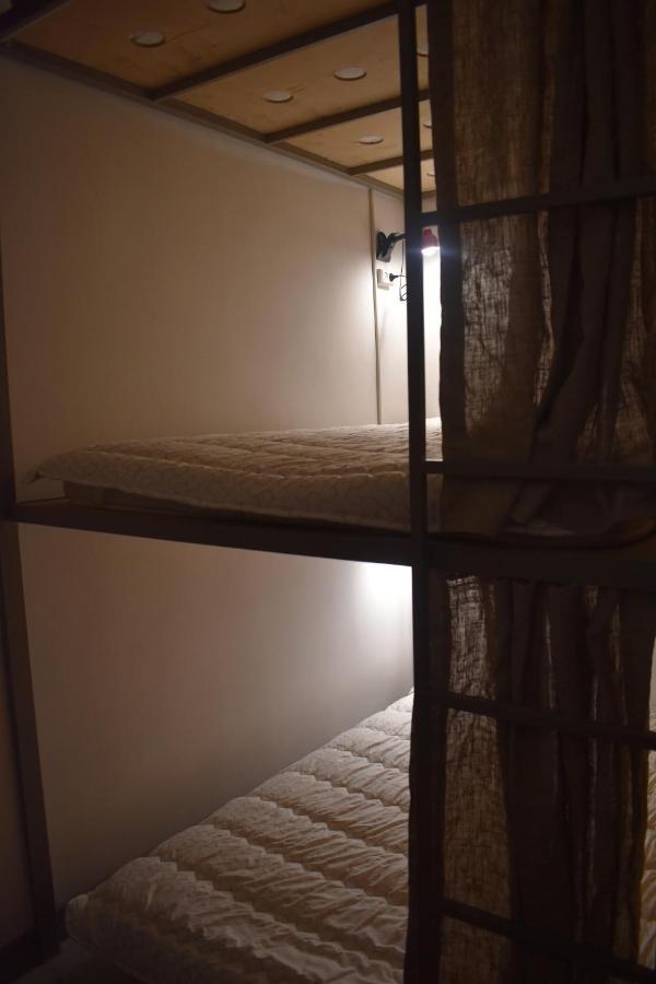 Sleep Studio Hostel เยเรวาน ภายนอก รูปภาพ